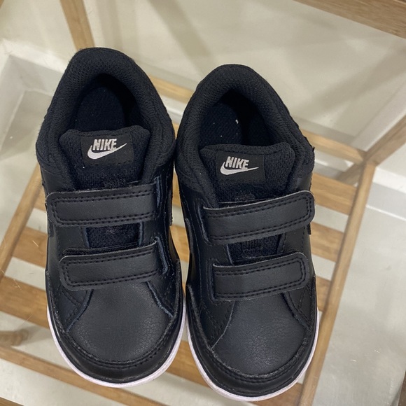 Black Velcro Nike Capri 3 - Size 8C - Picture 7 of 7